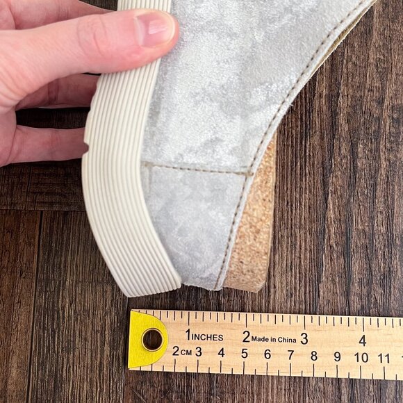 Fly London Wigg Wedge Sandal Leather Slip On Metallic US Size 7-7.5 EU 38 Silver - Picture 12 of 13